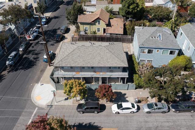 1220 62Nd St, Oakland CA: https://media.crmls.org/mediaz/7417237f-18bd-410e-a717-0bd64d6fd192.jpg