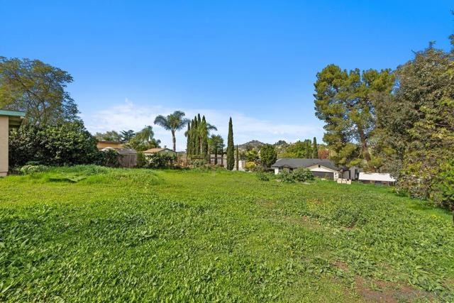 10620 Garden Way, Spring Valley CA: https://media.crmls.org/mediaz/74183bc4-2f12-4725-ab1f-f0d2bb416c29.jpg