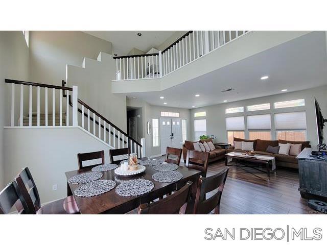 2476 Fallbrook Pl, Escondido CA: https://media.crmls.org/mediaz/741857f1-f709-450e-8777-b10d301fb9b7.jpg