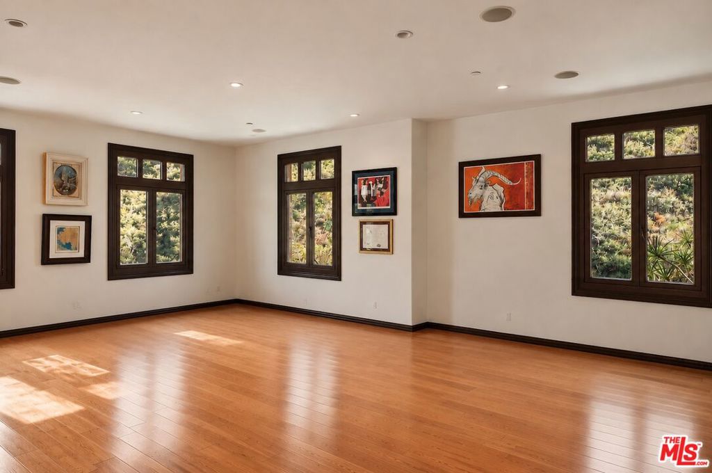 MLS #26871893 image #9