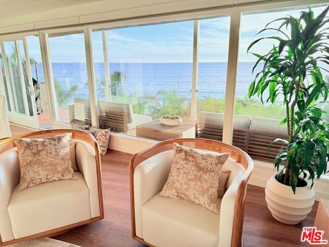 17728 Porto Marina Way, Pacific Palisades CA: https://media.crmls.org/mediaz/74191d29-62f1-4030-8536-8eb053b053b1.jpg