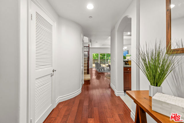 15206 Burbank Boulevard, 108 photo 6