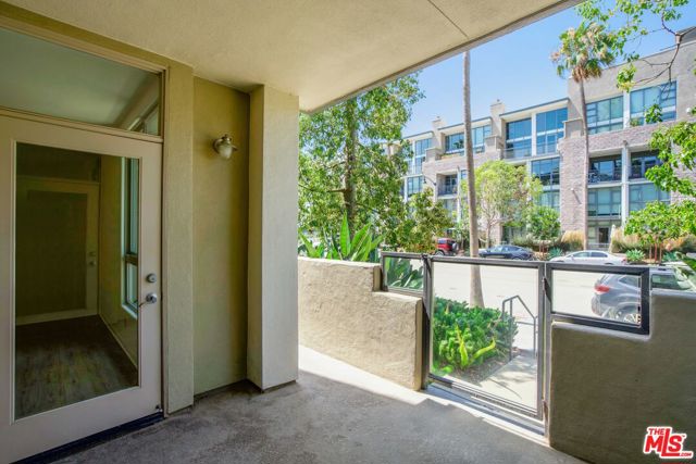 13044 Pacific Promenade, 121 photo 12