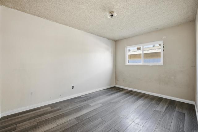 Image 22 of 30 For 1877 Donax Avenue