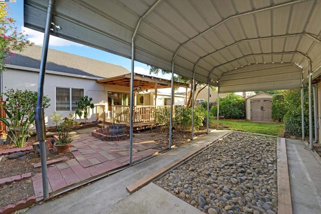 866 Cortland Way, Livermore CA: https://media.crmls.org/mediaz/741a3391-2cd5-4fc6-8973-356ebe584da9.jpg