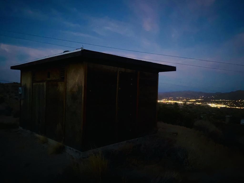 https://media.crmls.org/mediaz/741b6f8f-74ce-46e3-9fdc-3eab7985796b.jpg?preset=X-Large