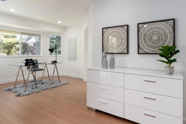 3846 Sheffield Cir, Danville CA: https://media.crmls.org/mediaz/741bb637-3fd3-4731-9d7a-7b22a40a80dc.jpg