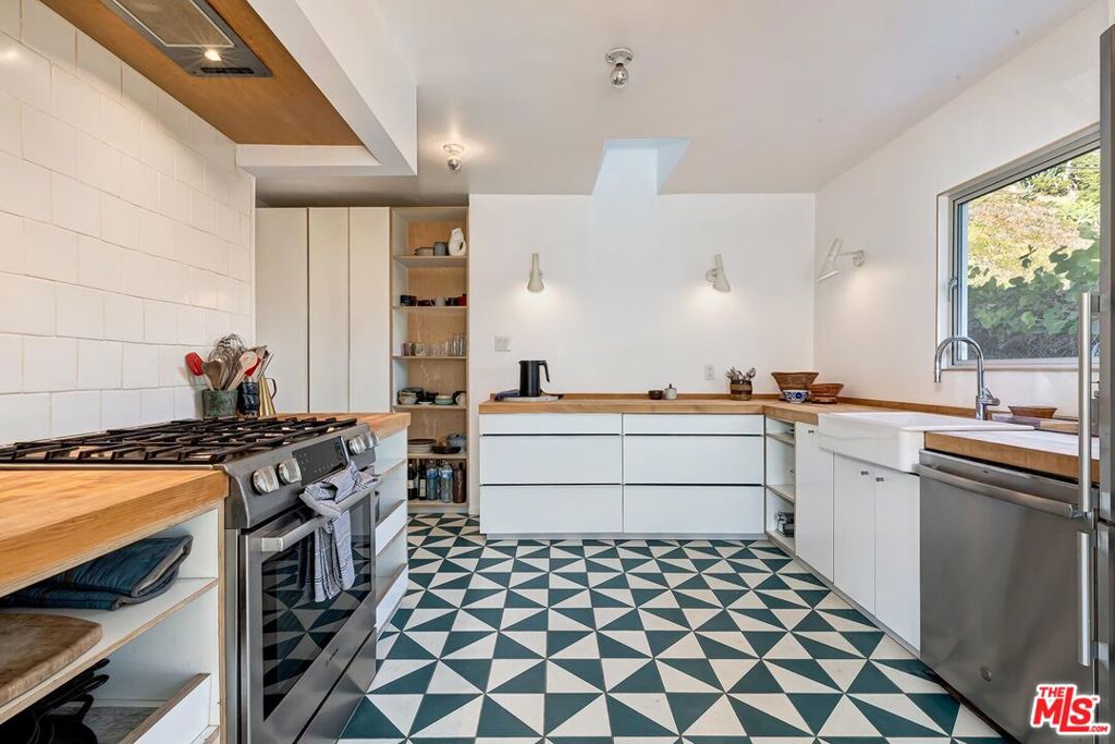 MLS #25612815 image #9