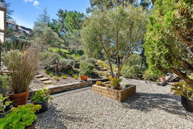 17 Calera Canyon Road,  CA: https://media.crmls.org/mediaz/741be284-4269-4213-9516-3f194bb5ef7c.jpg