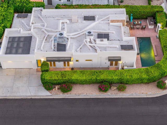 590 N Plaza Amigo, Palm Springs, CA 92262