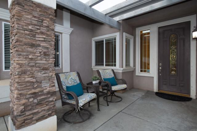 Detail Gallery Image 3 of 29 For 120 N Upas, Escondido,  CA 92025 - 4 Beds | 2/1 Baths