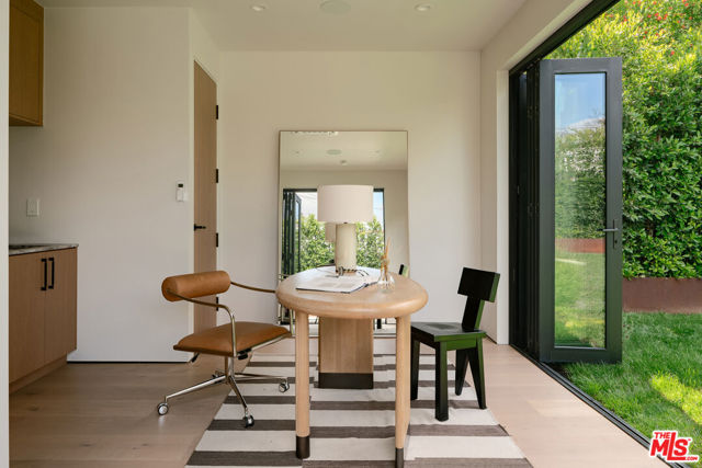 6671 Colgate Avenue, Los Angeles CA: https://media.crmls.org/mediaz/741f36cf-062a-49ec-8e2b-b21c277693fb.jpg