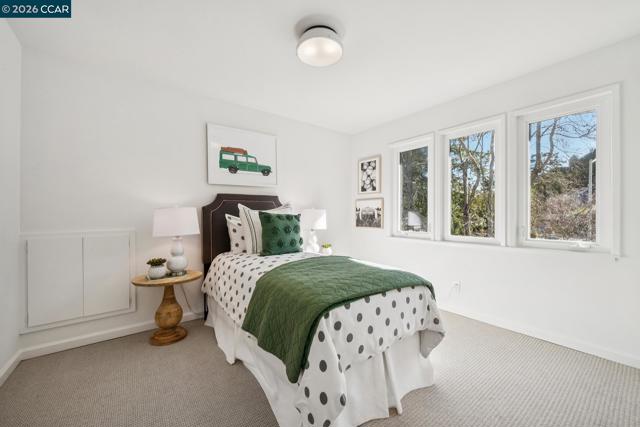 Image 30 of 38 For 342 Constance Pl