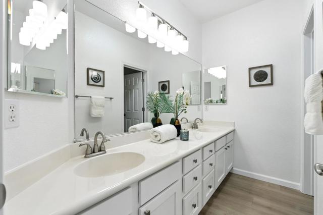 728 City Walk Place, Hayward CA: https://media.crmls.org/mediaz/741fac5e-6d79-406c-a60f-5b68141dc8f5.jpg