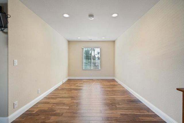 2421 Valley View Road, Hollister CA: https://media.crmls.org/mediaz/741fc95b-6039-4b1a-a342-4fbc98a10cf1.jpg