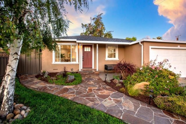 2377 Manhattan Place, Santa Clara CA: https://media.crmls.org/mediaz/7421554d-60b4-4aab-b463-d7f751e8c56a.jpg