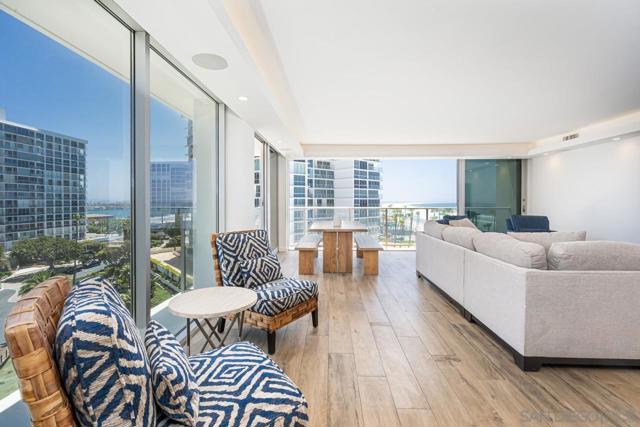 1760 Avenida Del Mundo, Coronado CA: https://media.crmls.org/mediaz/74216acd-85d4-41b6-b90d-371cddb72d87.jpg