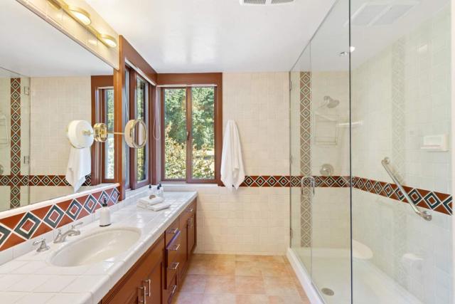 33732 E Carmel Valley Road, Carmel Valley CA: https://media.crmls.org/mediaz/74219757-a604-43e0-96c7-4e7e456b07f3.jpg