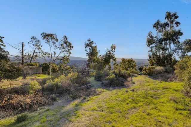 807 Boulder Drive, San Jose CA: https://media.crmls.org/mediaz/7422eff9-bdb9-4e54-9ac5-5fcec7429d42.jpg