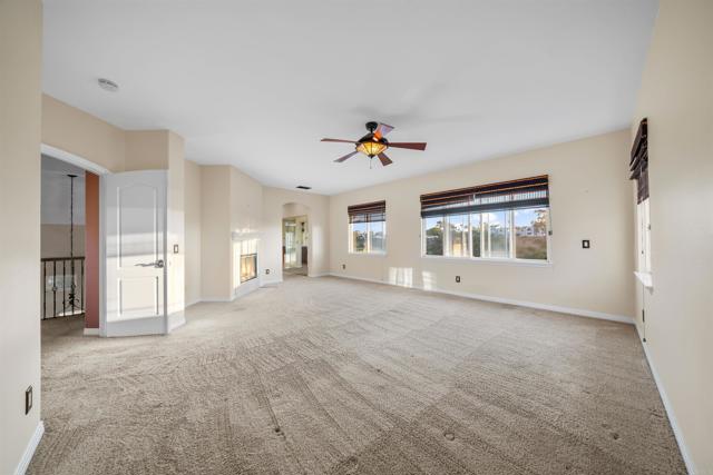 1033 Goldeneye, Carlsbad CA: https://media.crmls.org/mediaz/7422fa2c-346c-4c77-82b3-ac319798a208.jpg