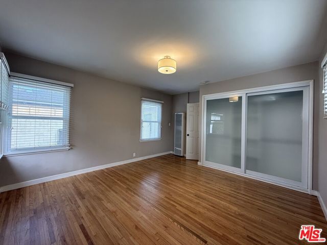 11293 Brookhaven Avenue, Los Angeles CA: https://media.crmls.org/mediaz/74231c6e-c19a-4108-bffb-c573e31b80f5.jpg