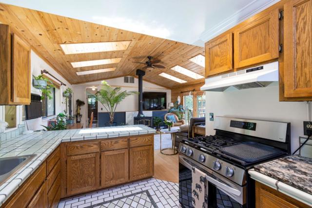 646 Blue Ridge Drive, Boulder Creek CA: https://media.crmls.org/mediaz/74232ae8-e352-413b-b94d-9c736b3a2d70.jpg