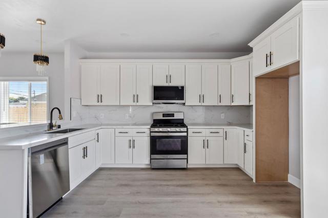 1787 Laguna Street, Seaside CA: https://media.crmls.org/mediaz/74235554-9152-46ae-bcca-3d51689d60ef.jpg