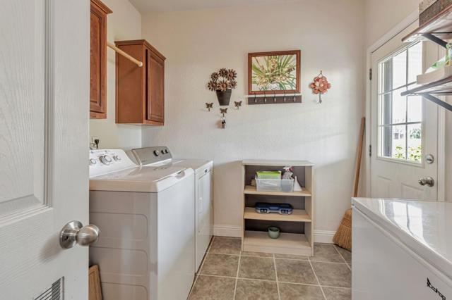 1111 Morse Avenue, Sunnyvale CA: https://media.crmls.org/mediaz/7423f135-3a64-4fdb-93d2-0c6525bfe768.jpg