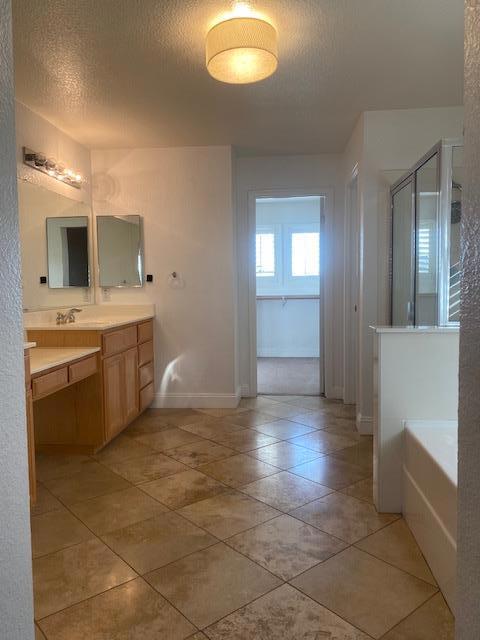 346 Vasconcellos Avenue, Manteca CA: https://media.crmls.org/mediaz/7423fe0b-c7b0-421a-8d8f-52f560e6e73f.jpg