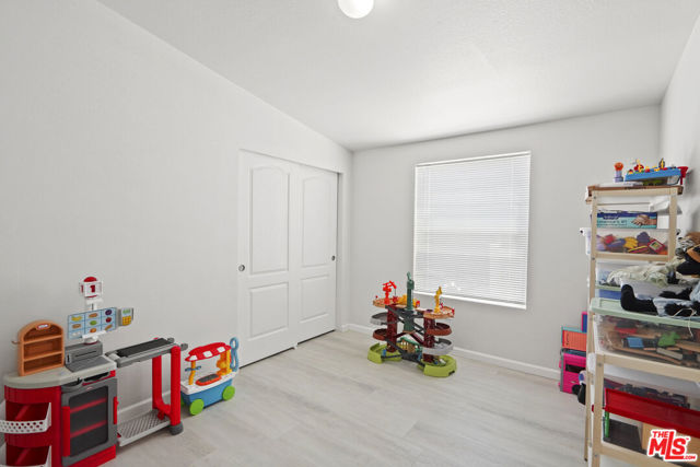 30473 Mulholland Hwy, Agoura Hills CA: https://media.crmls.org/mediaz/74248738-f7f8-4a92-88e5-c89261ccff68.jpg