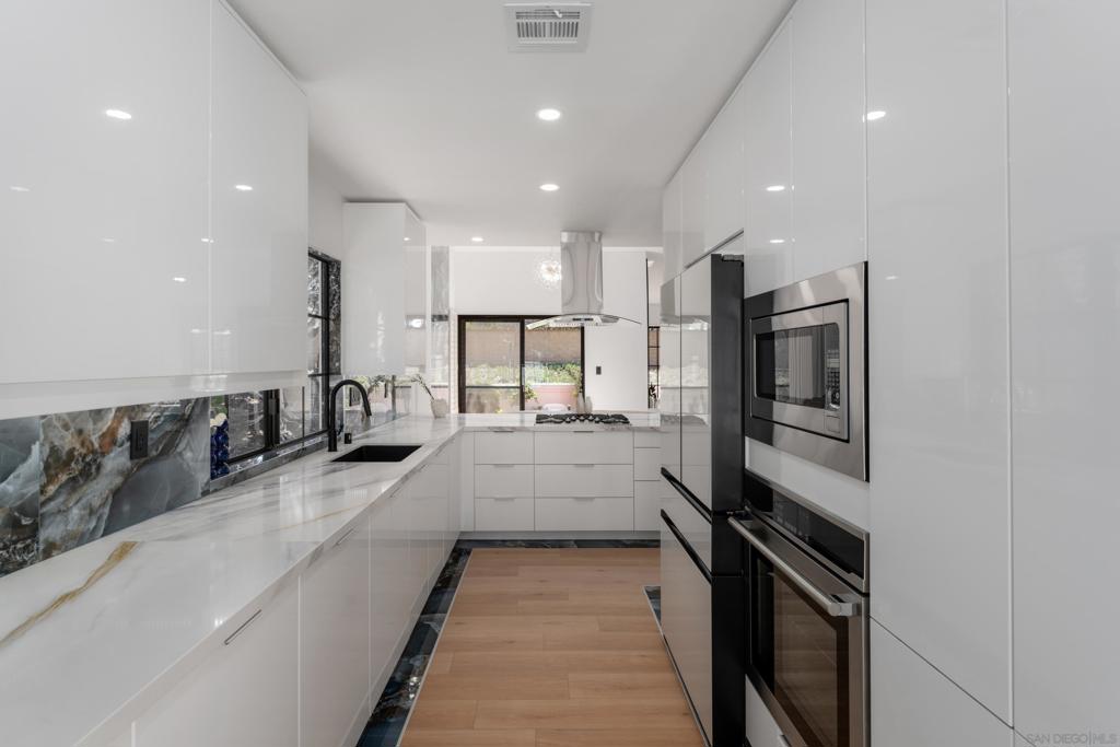 MLS #250042589SD image #18