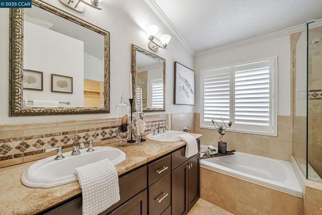 115 Sapphire Ct, San Ramon CA: https://media.crmls.org/mediaz/74251944-2109-4980-bba5-1d42dbd8999c.jpg