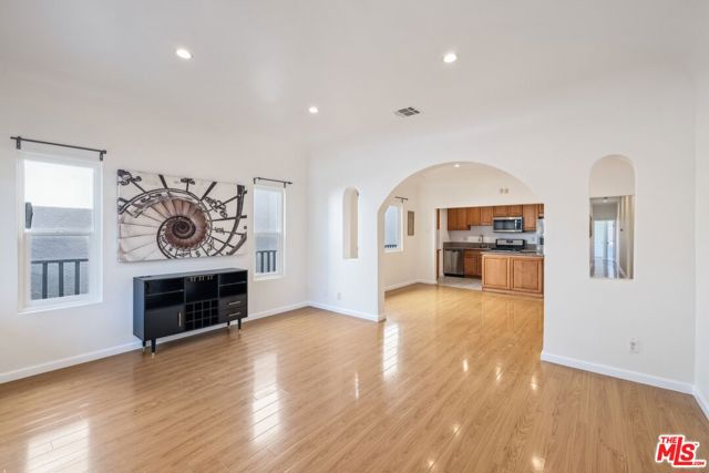 3933 & 3935 Woolwine Drive, Los Angeles CA: https://media.crmls.org/mediaz/74257053-a11a-4811-b370-36e56cb8df50.jpg