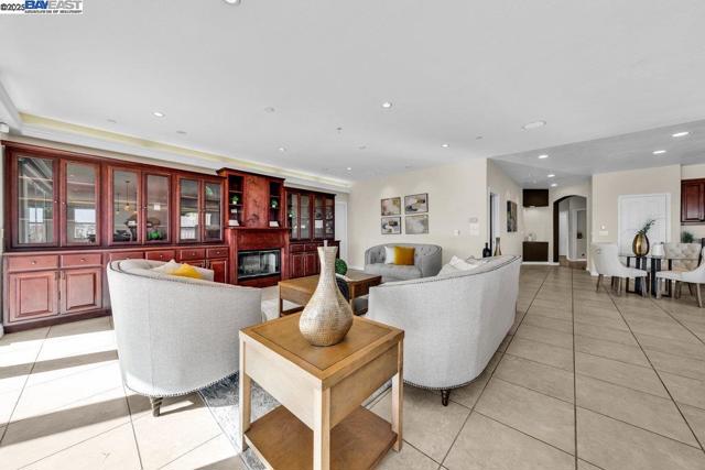 48912 Crown Ridge Cmn, Fremont CA: https://media.crmls.org/mediaz/7426192a-14d7-4c48-b7e3-4c518d030e99.jpg
