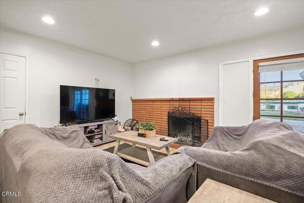 MLS #V1-33404 image #3