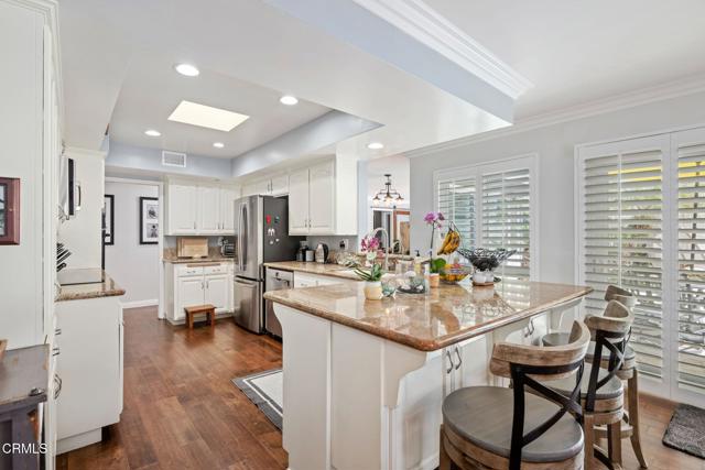 Detail Gallery Image 8 of 59 For 246 Crestwood Ave, Ventura,  CA 93003 - 4 Beds | 2/1 Baths