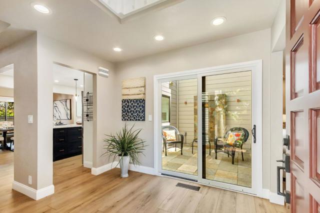 105 Strathmore Place, Los Gatos CA: https://media.crmls.org/mediaz/74271f8c-6d1b-49cf-8eec-ced74bb2993a.jpg