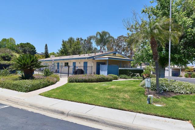 942 Royal Tern Way, Oceanside CA: https://media.crmls.org/mediaz/74278dc0-8320-44c4-b410-95bbc7028e8f.jpg