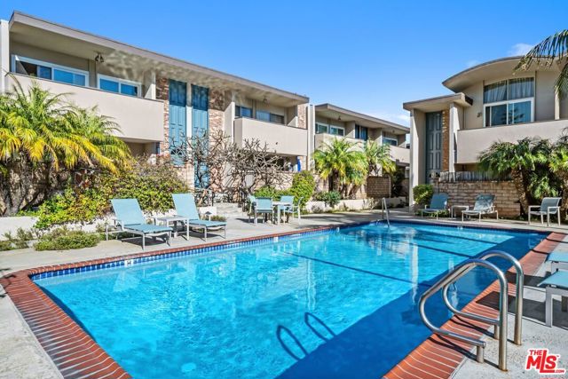 4716 La Villa Marina, C photo 36
