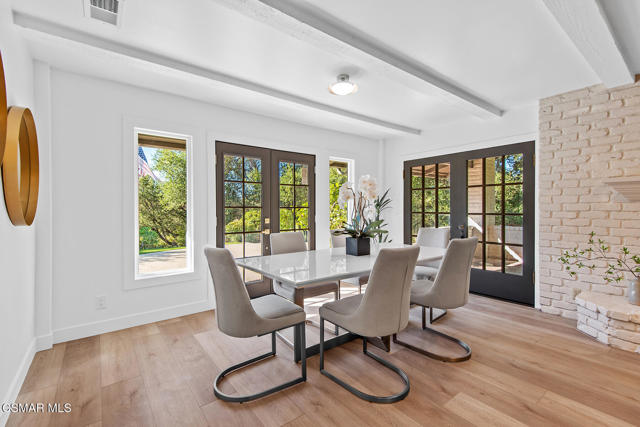 1251 Calle Las Casas, Thousand Oaks CA: https://media.crmls.org/mediaz/7428d7ce-f69a-4678-b2c6-fd7e721bc10a.jpg