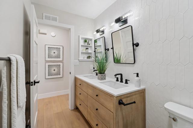 Detail Gallery Image 43 of 72 For 1358 Walnutview Dr, Encinitas,  CA 92024 - 4 Beds | 2 Baths