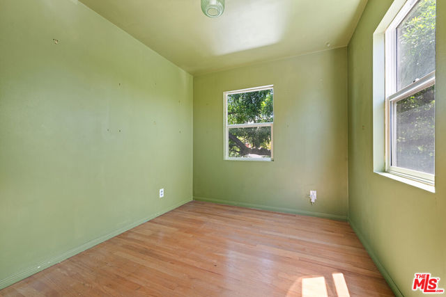 1205 Appleton Way, Venice CA: https://media.crmls.org/mediaz/7429ae44-fc13-45f4-80d6-1e986f96aff4.jpg