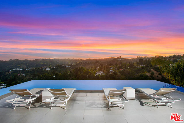 2791 Ellison Drive, Beverly Hills CA: https://media.crmls.org/mediaz/742b7059-b642-4367-81c0-5b4439abf58c.jpg