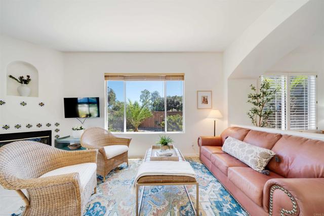 771 Dry Creek Drive, Chula Vista CA: https://media.crmls.org/mediaz/742bfbfb-38ba-4423-aefb-3698340b319f.jpg