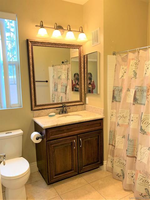 12374 Carmel Country Rd, San Diego CA: https://media.crmls.org/mediaz/742c0c42-7f67-429e-9583-fd3edba00a40.jpg