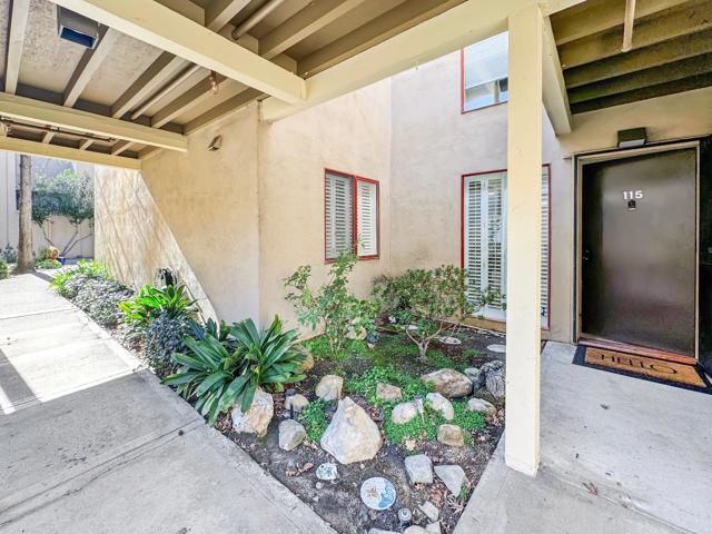 443 Alberto Way, Los Gatos CA: https://media.crmls.org/mediaz/742c32d1-2339-4bcd-bc41-5923c9ad5b6a.jpg