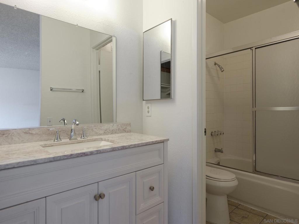 3211 Caminito Eastbluff - photo 10