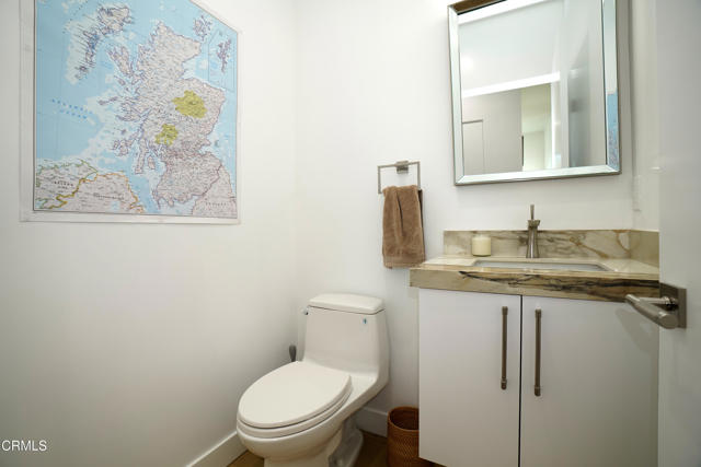 Detail Gallery Image 15 of 41 For 6565 Pickwick St, Los Angeles,  CA 90042 - 3 Beds | 3/1 Baths