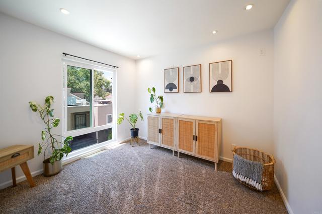 23822 Green Haven Lane, Ramona CA: https://media.crmls.org/mediaz/743015c1-9b87-4a11-a26d-0f6a90f47fd6.jpg