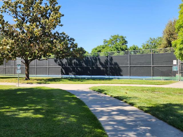 4098 W Las Positas Blvd, Pleasanton CA: https://media.crmls.org/mediaz/7430c411-078c-40ca-8115-753825f266c8.jpg